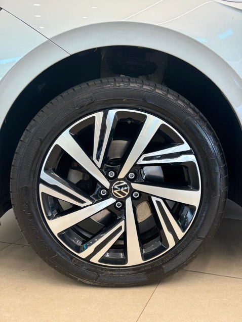 volkswagen virtus 1.0 200 tsi highline automatico flex 4p 20254