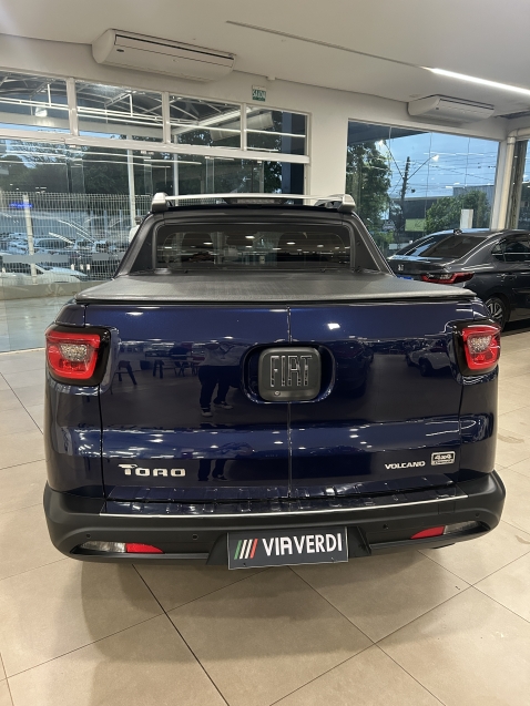 fiat toro 2.0 16v turbo diesel volcano 4wd at9 4p automatico 202513
