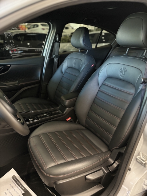 fiat fastback 1.3 turbo 270 flex abarth at6 4p automatico 202413