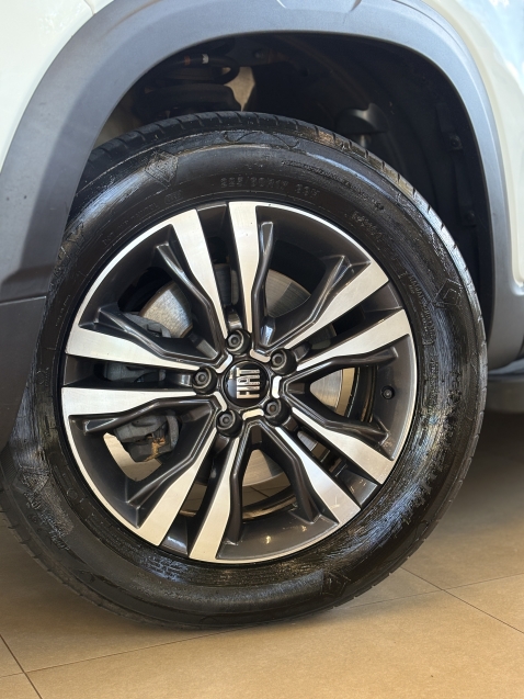 fiat toro 1.3 turbo 270 flex freedom at6 4p automatico 20243