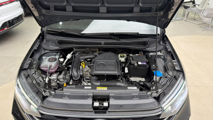 Volkswagen NIVUS 1.0 200 TSI TOTAL FLEX HIGHLINE AUTOMÁTICO 5