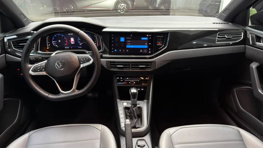 Volkswagen NIVUS 1.0 200 TSI TOTAL FLEX HIGHLINE AUTOMÁTICO 10
