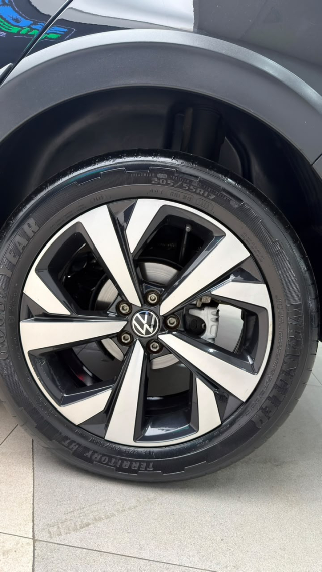 Volkswagen NIVUS 1.0 200 TSI TOTAL FLEX HIGHLINE AUTOMÁTICO 2