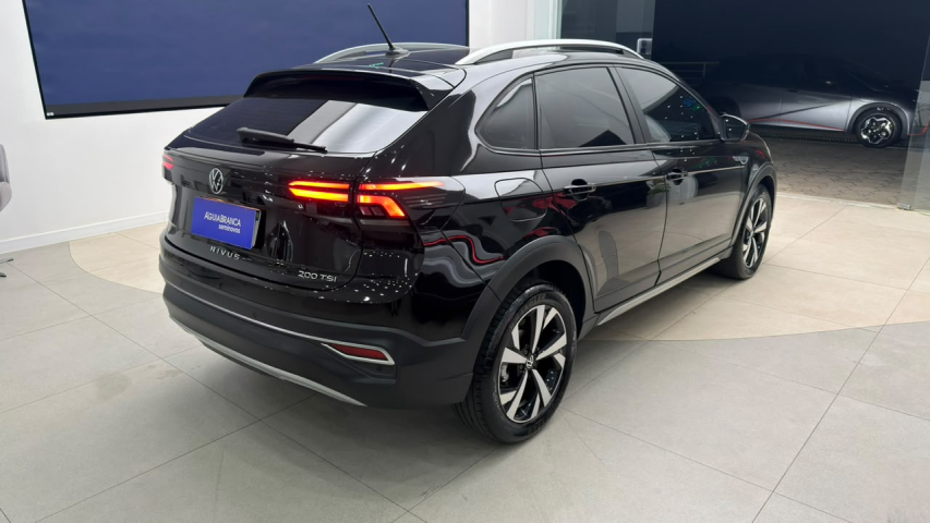 Volkswagen NIVUS 1.0 200 TSI TOTAL FLEX HIGHLINE AUTOMÁTICO 8