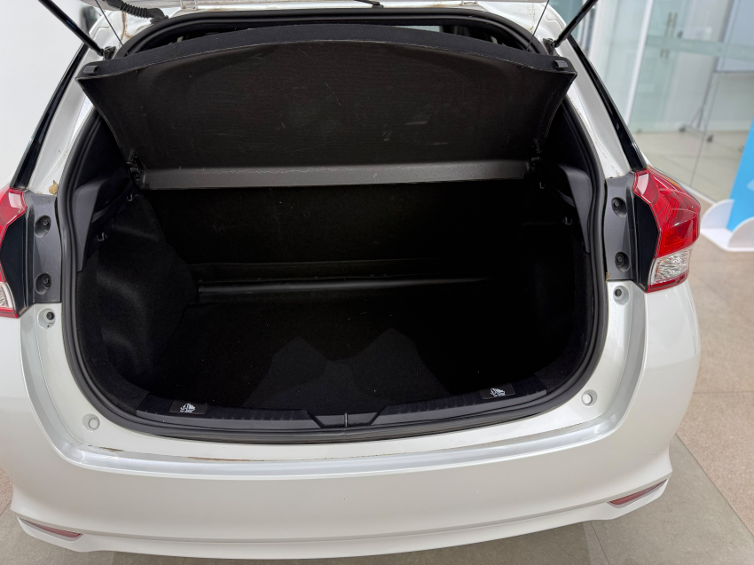 Toyota YARIS 1.5 16V FLEX XL MULTIDRIVE 10