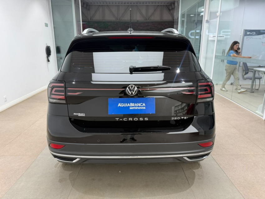 Volkswagen T-CROSS 1.4 250 TSI TOTAL FLEX HIGHLINE AUTOMÁTICO 7