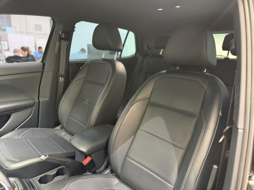 Volkswagen T-CROSS 1.4 250 TSI TOTAL FLEX HIGHLINE AUTOMÁTICO 15