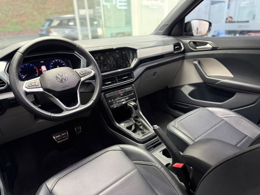 Volkswagen T-CROSS 1.4 250 TSI TOTAL FLEX HIGHLINE AUTOMÁTICO 13