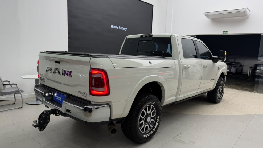 Ram 3500 6.7 I6 TURBO DIESEL LIMITED LONGHORN CD 4X4 AUTOMÁTICO 9