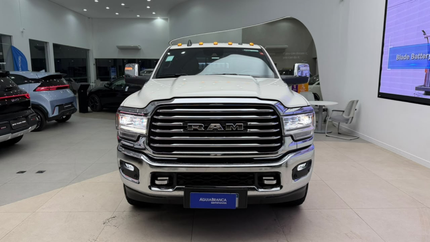 Ram 3500 6.7 I6 TURBO DIESEL LIMITED LONGHORN CD 4X4 AUTOMÁTICO 2