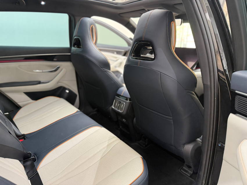BYD SONG PLUS 1.5 DM-I HÍBRIDO AUTOMÁTICO 15