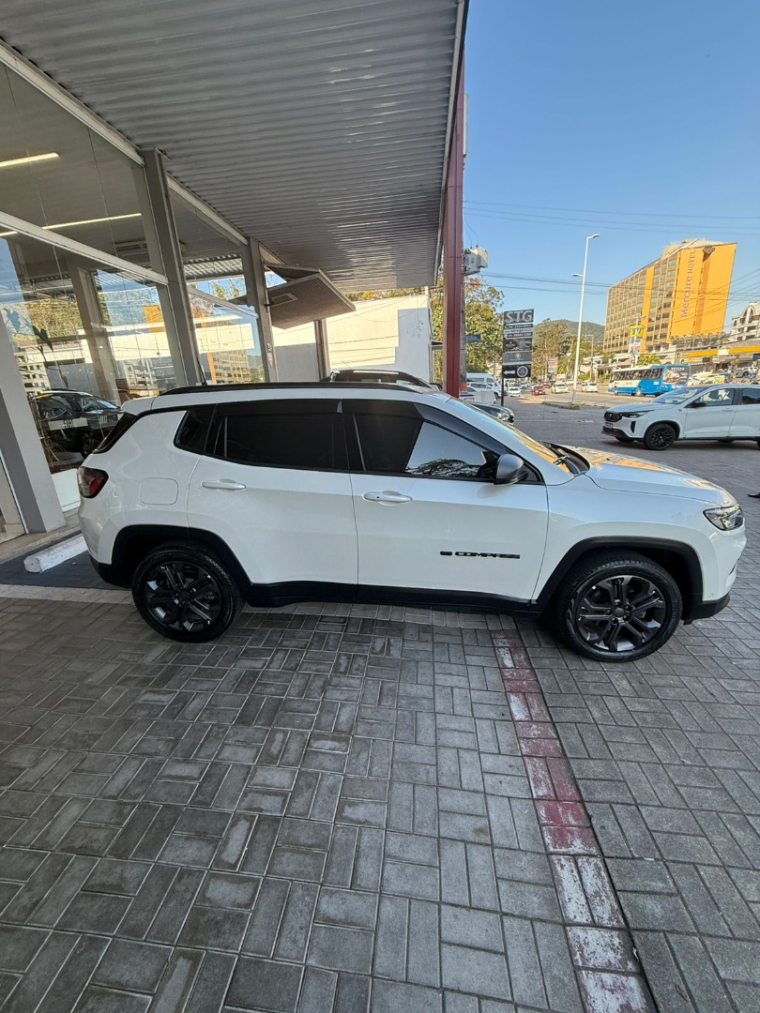 jeep compass 1.3 t270 turbo flex longitude at6 5p automatico 2022 jeep compass 1.3 t270 turbo flex longitude at6 5p automatico 2022