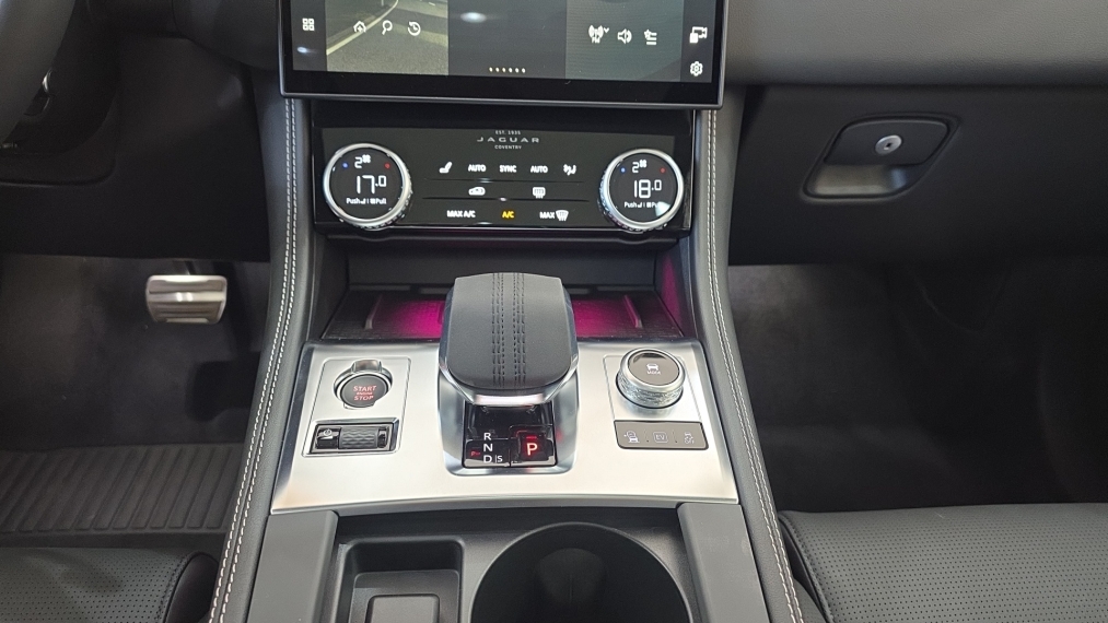 jaguar f-pace phev r-dynamic se 404cv