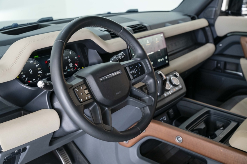 DEFENDER 3.0 D300 TURBO DIESEL MHEV 110 X AWD AUTO10