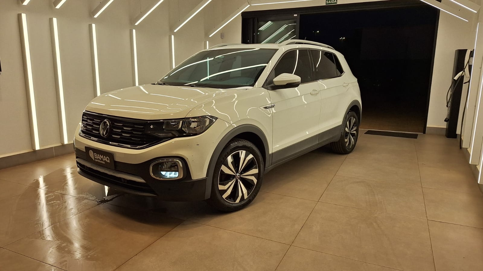 Volkswagen T-CROSS 1.4 250 TSI TOTAL FLEX HIGHLINE AUTOMÁTICO