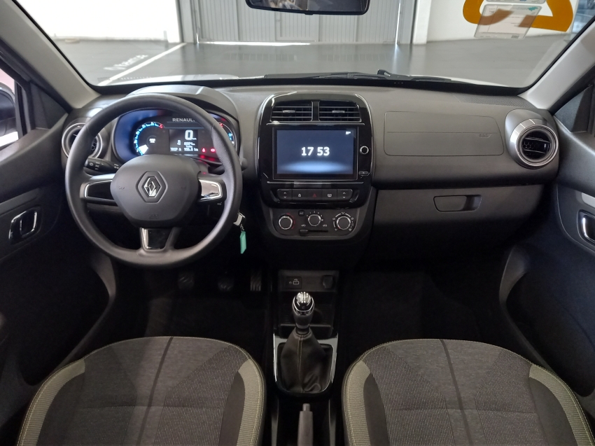 kwid outsider 1.0 mt  24/256