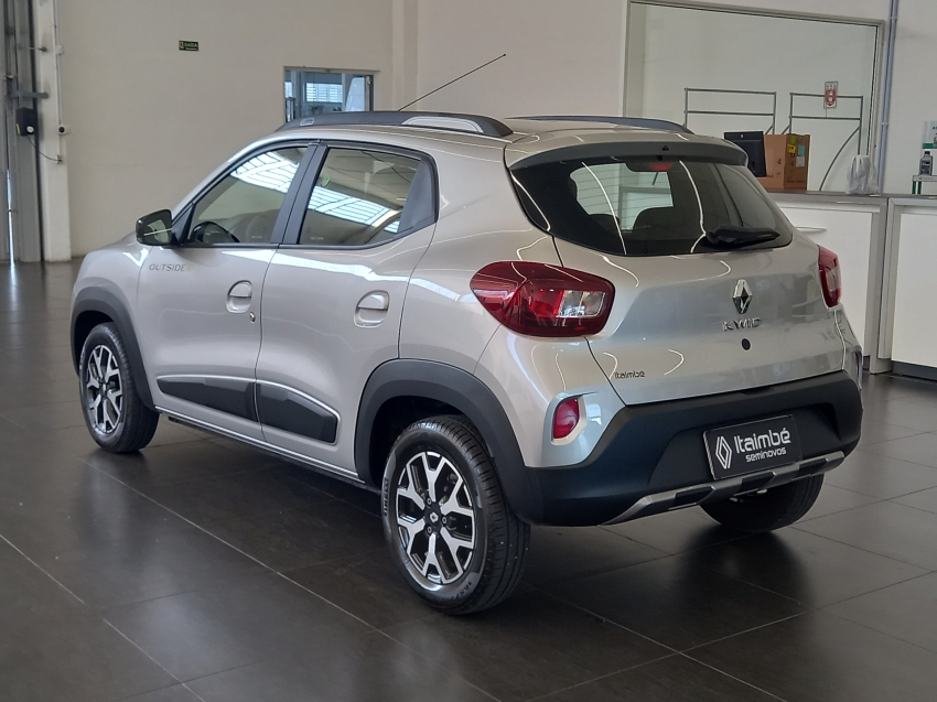 kwid outsider 1.0 mt  24/253