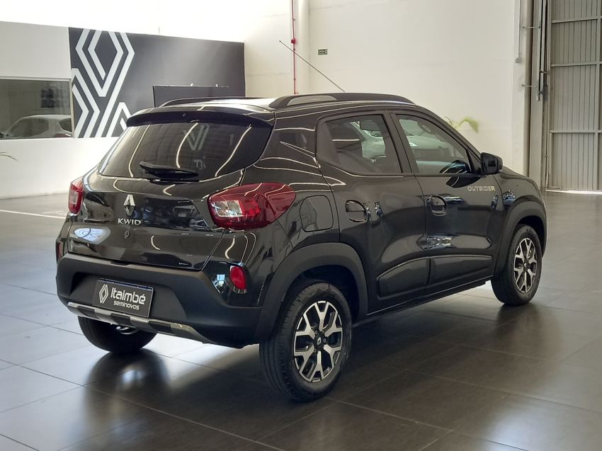 kwid outsider 1.0 mt  24/255