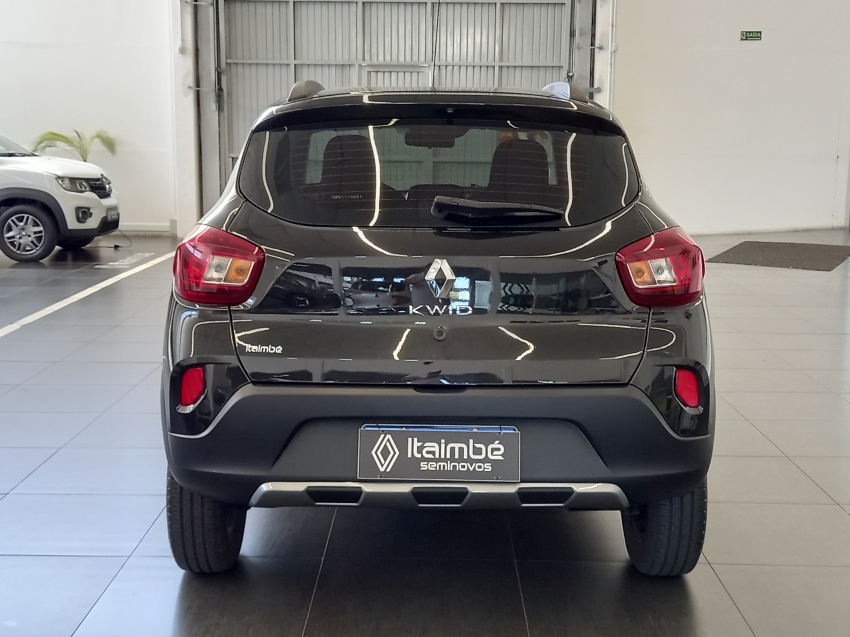 kwid outsider 1.0 mt  24/254