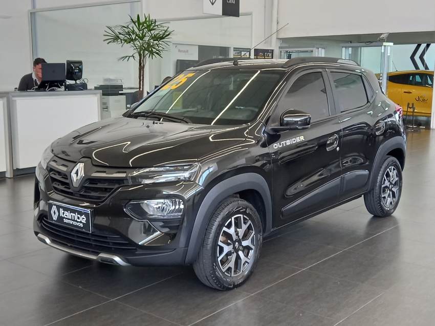 kwid outsider 1.0 mt  24/252