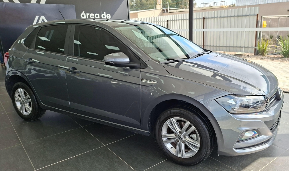 polo confortline 1.0 tsi at  21/22