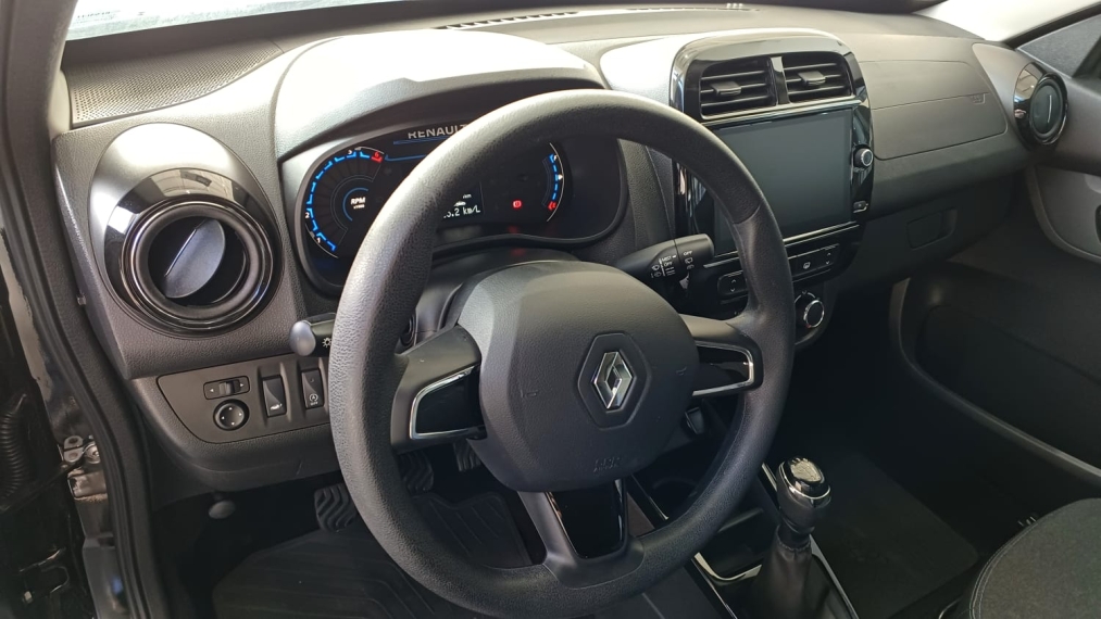 kwid intense 1.0 mt  23/247