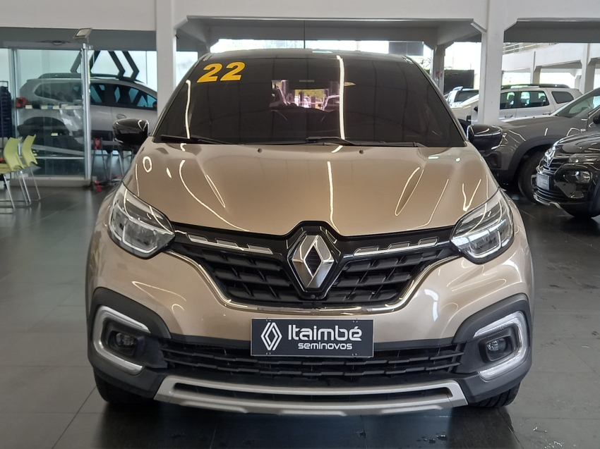 captur iconic 1.3 tce at  21/221