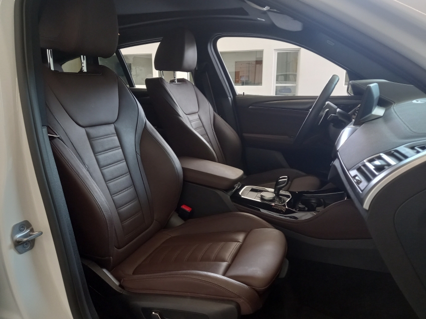 x4 x drive 2.0 tb at  24/2511