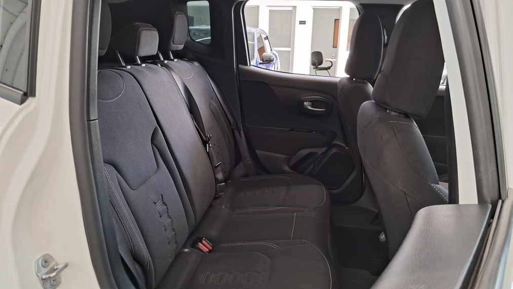 renegade 1.3 turbo 270 at  24/259