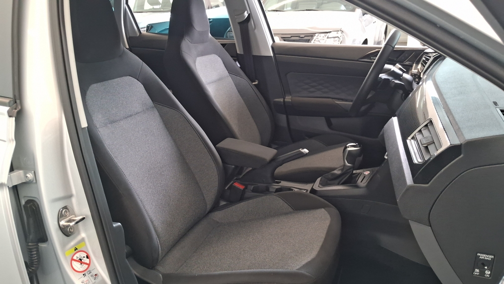 polo sense 1.0 tsi at  25/268