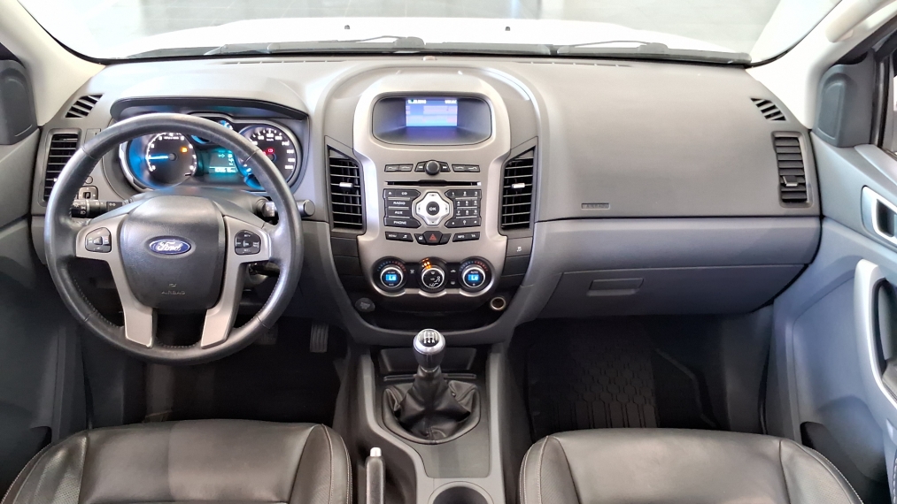 ranger xlt cd 4x2 2.5 mt  14/156