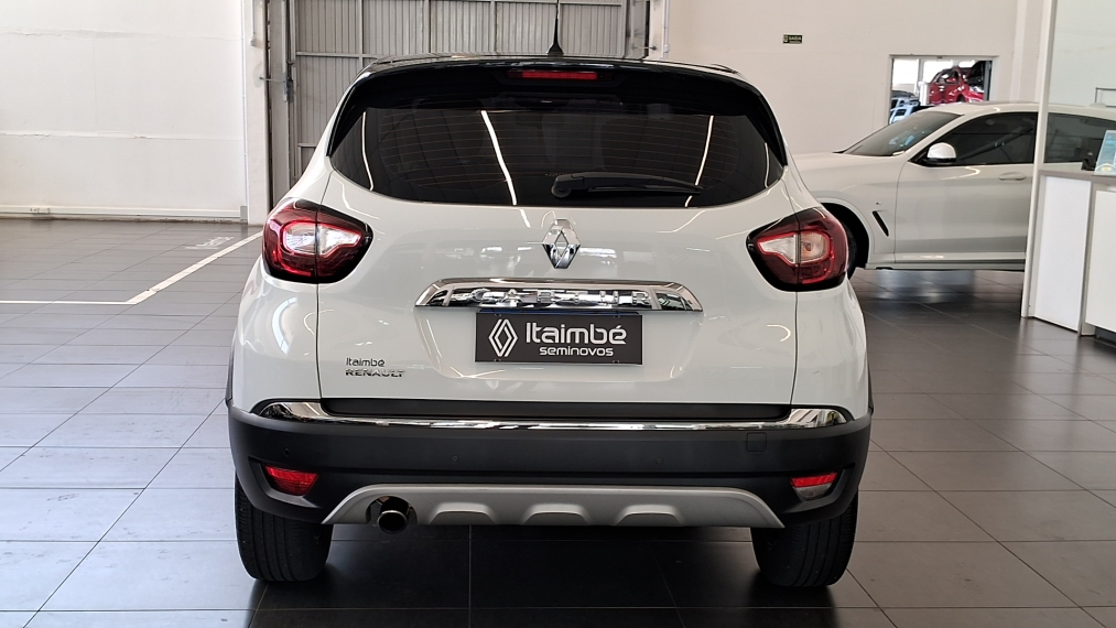 captur intense 1.6 at  17/184