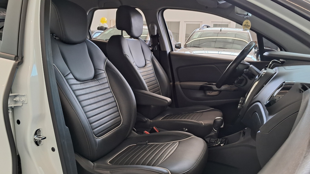 captur intense 1.6 at  17/188