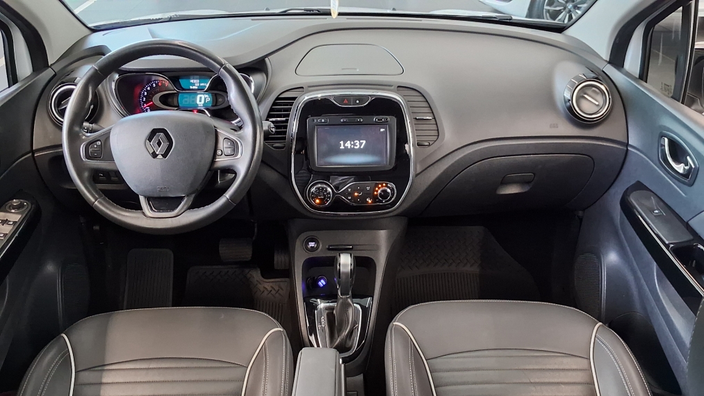 captur intense 1.6 at  17/186