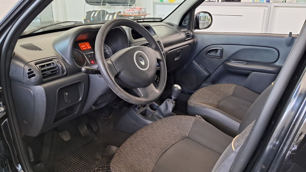 clio expression 1.0 mt  14/147