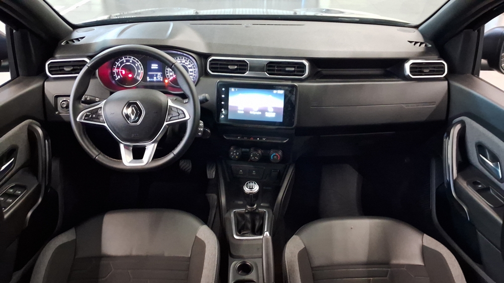 duster intense plus 1.6 mt  24/256