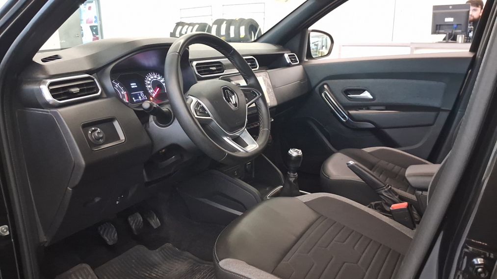 duster intense plus 1.6 mt  24/257