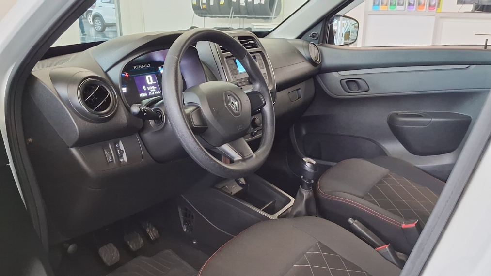 kwid zen 1.0 mt  24/257