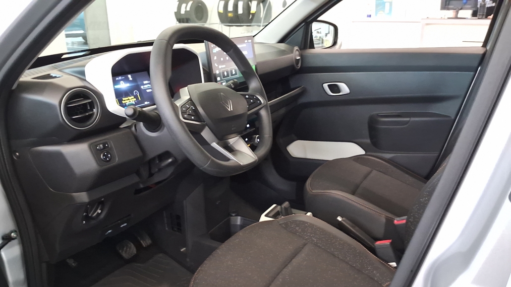 e-kwid techno 100% eletrico  25/267