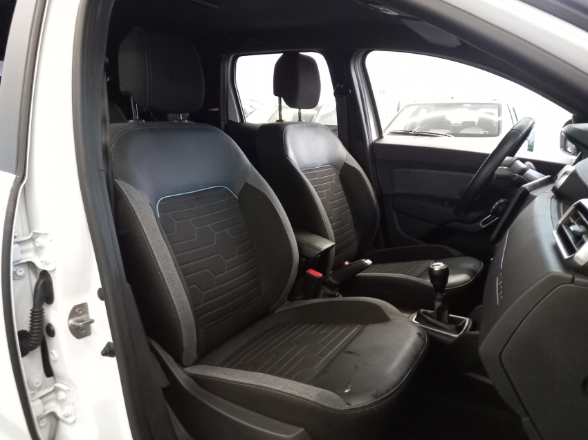 duster intense plus 1.6 mt  25/268