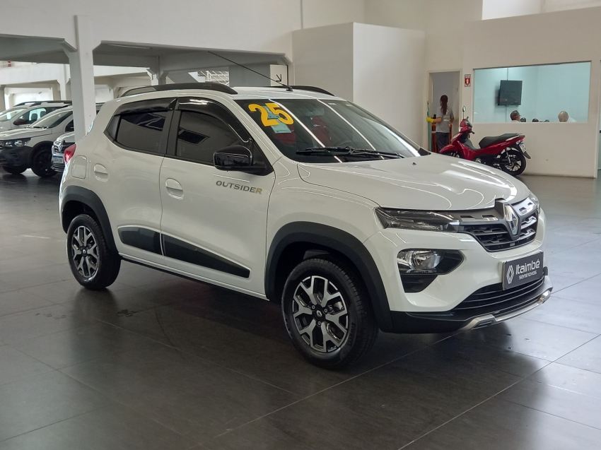 kwid outsider 1.0 mt  2525