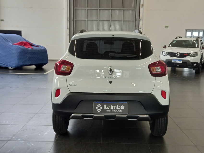 kwid outsider 1.0 mt  25254
