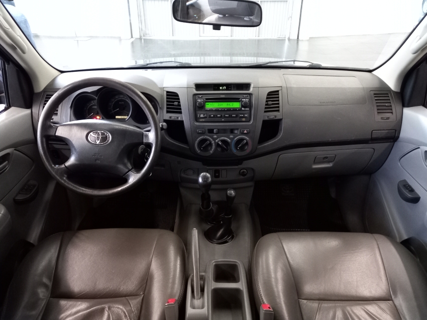 HILUX CD 2.5 MT 4X4  08/086