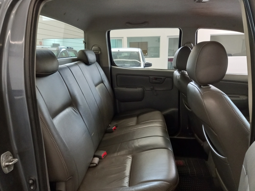 HILUX CD 2.5 MT 4X4  08/089