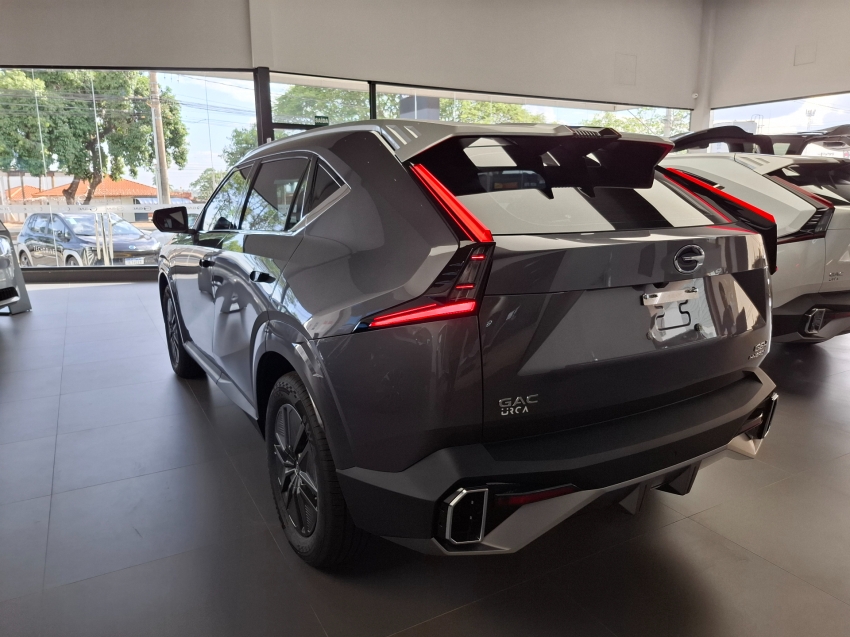 gs4 premium hybridi3