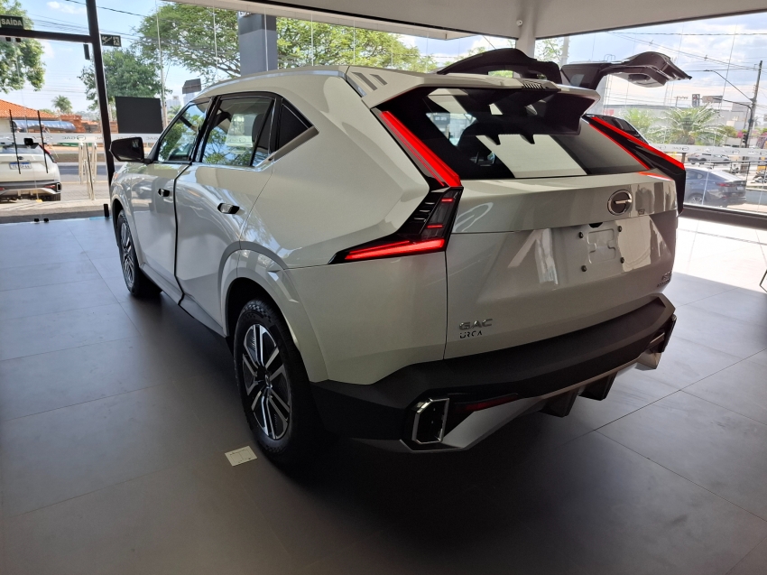 gs4 premium hybridi3