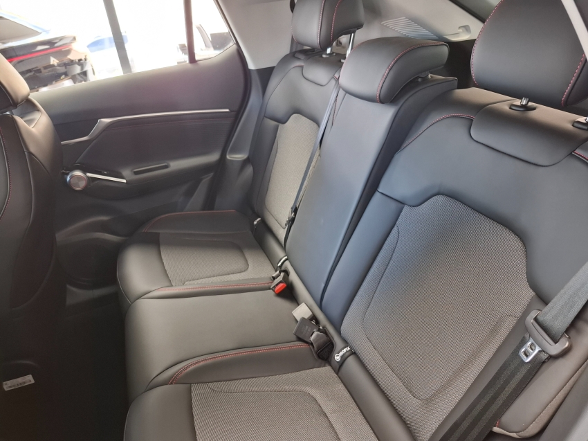 gs4 premium hybridi14