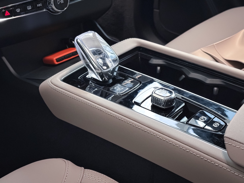 volvo xc90 2.0 t8 phev plus awd geartronic hibrido 5p automatico 2026