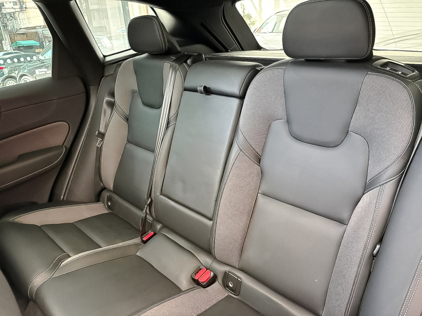 volvo xc60 2.0 t8 recharge ultimate dark awd geartronic 1.9 hibrido 5p automatico 202312