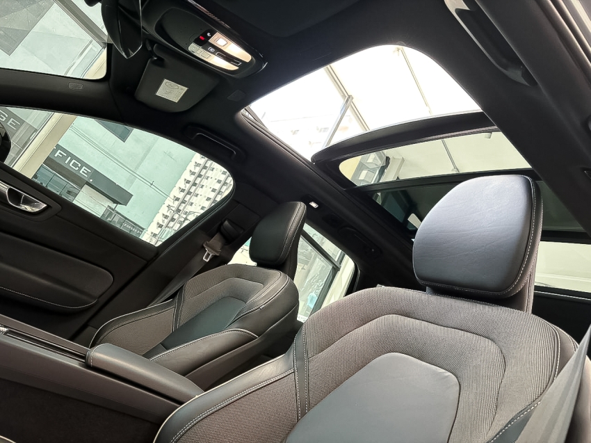 volvo xc60 2.0 t8 recharge ultimate dark awd geartronic 1.9 hibrido 5p automatico 20237